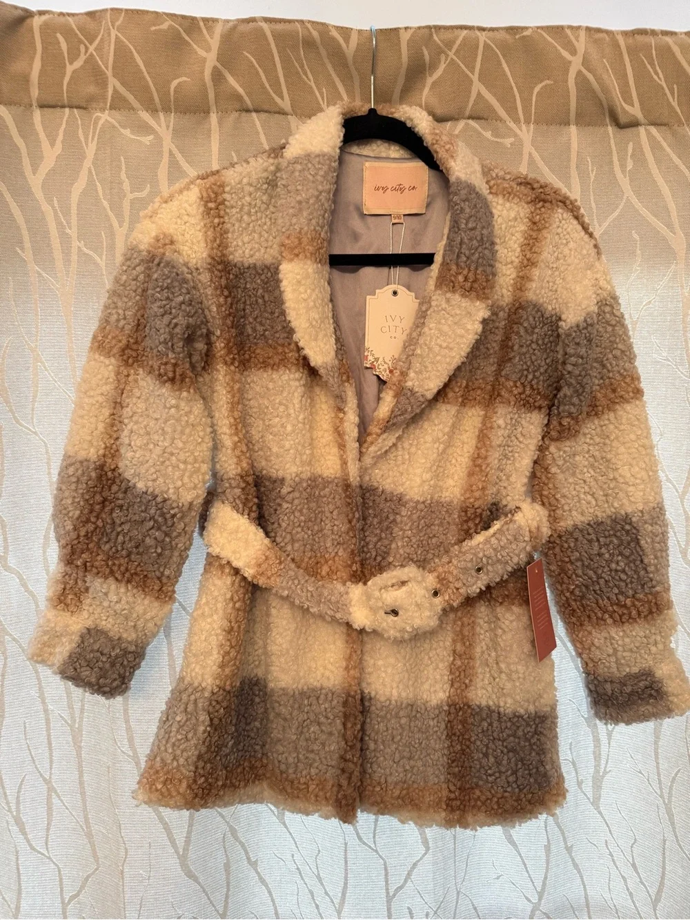 Ivy City Co Mini Stetson Coat Plush Plaid Sherpa Coat in Cream size 9-10 Girls